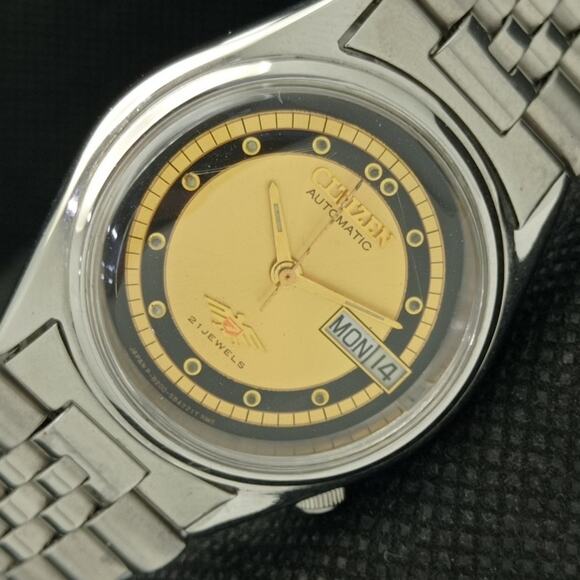 Vintage 1987 Citizen Automatic Mens Silver Watch W/daydate & Gold accents - Picture 1 of 8